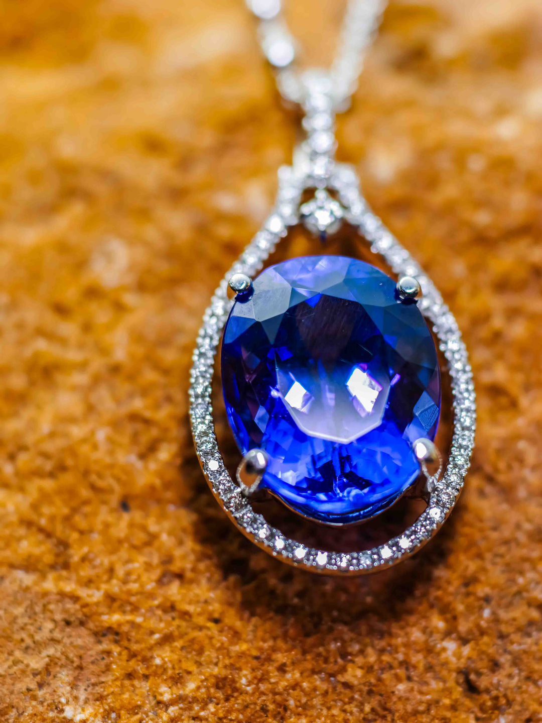 The Azura Tanzanite Necklace